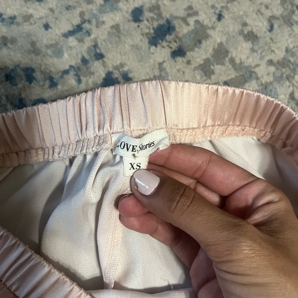 Love stories pull on short XS - Picture 3 of 4